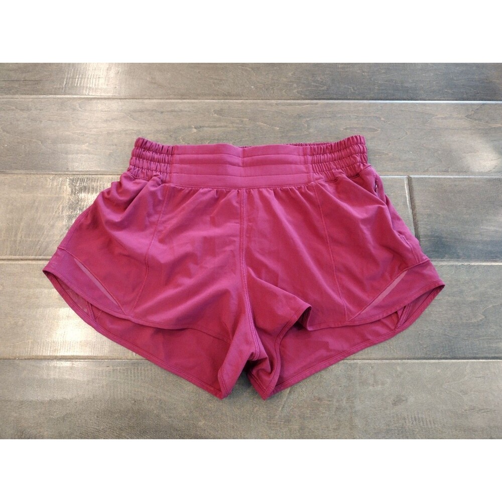 LULULEMON Women's EUC Hotty Hot HR High Rise magenta maroon 2.5" shorts - 6